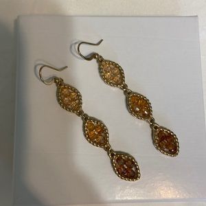 Golden ombré dangling earrings